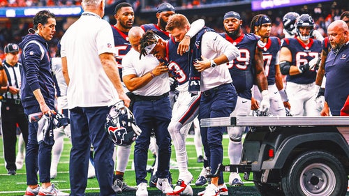 HOUSTON TEXANS Trending Image: Texans WR Tank Dell out for season with fractured fibula